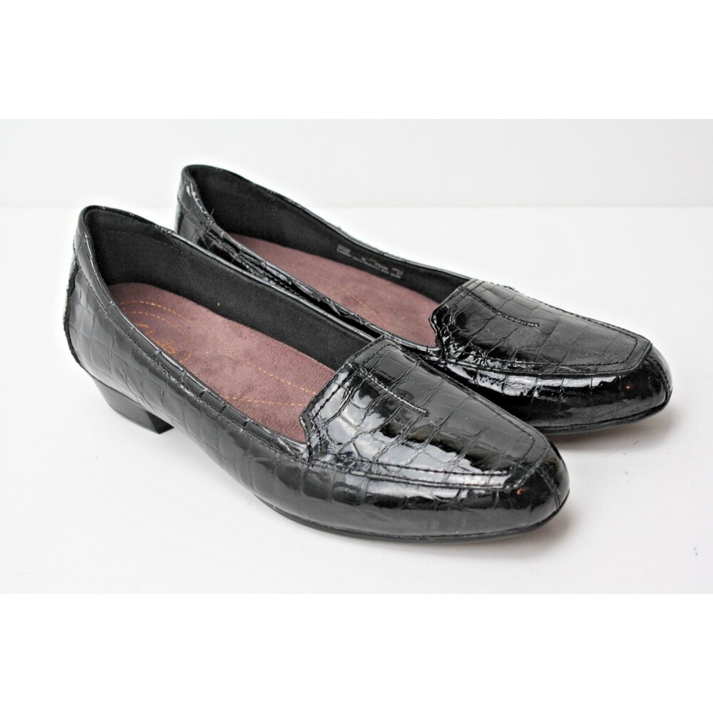 CLARKS Artisan Shoes Womens sz 7.5 Black Patent Leather Croc Slip-Ons Loafers